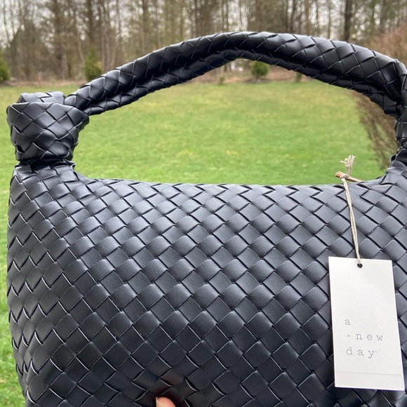 Woven Slouchy Shoulder Handbag A New Day black 🆕 - Picture 3 of 4